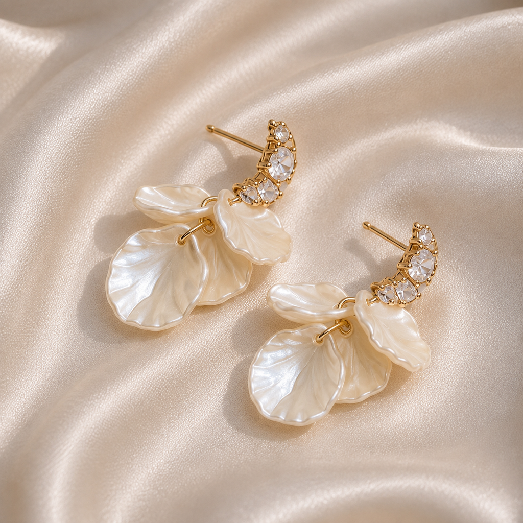 Aretes Dorados Flor De Nácar