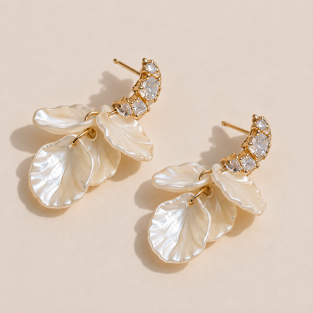 Aretes Dorados Flor De Nácar